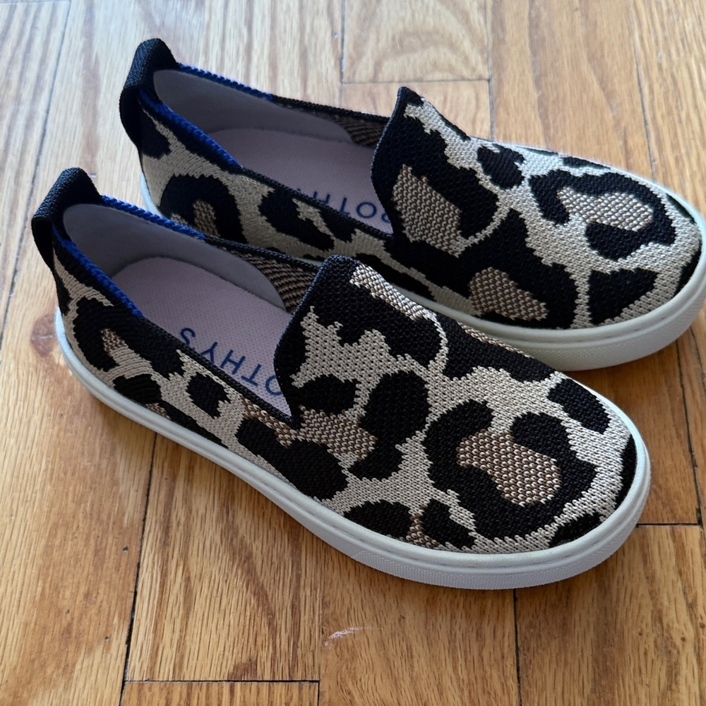 Rothy's Kids 11 Black and Cream Leopard Sneakers like new condition - Picture 3 of 7